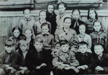 Выпускники школы 1967-196 учебного года